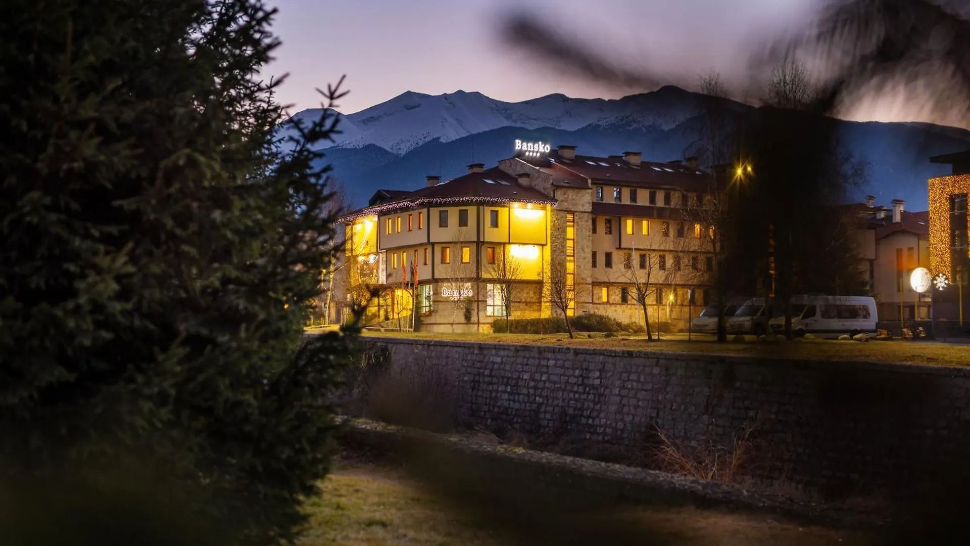 The Social Hotel By Networking Premium Bansko 4*,