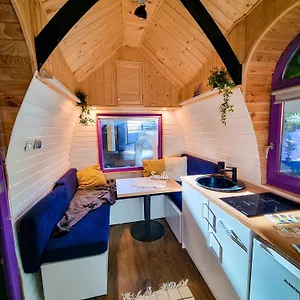 https://downtown-tiny-houses-near-cismigiu-gardens.bucharesthotelsnow.com