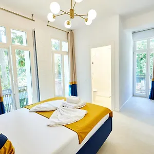 https://carol-park-view.bucharesthotelsnow.com